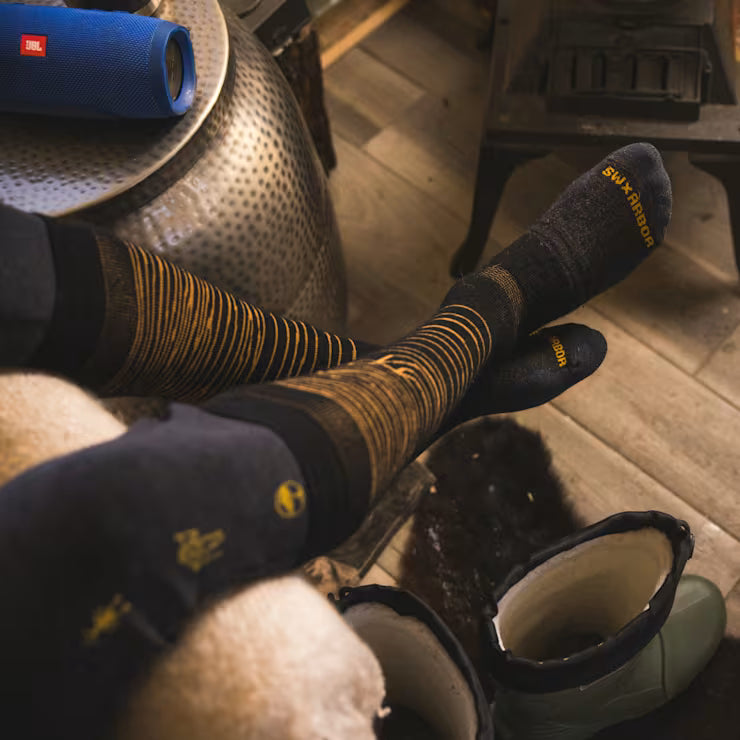 Smartwool Snowboard Iguchi x Arbor Over The Calf Socks Ski - Image 3