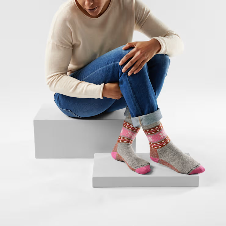 Smartwool Women's Everyday Cozy Snowflake Dream Crew Socks - Image 2