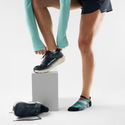 Alternative view of Smartwool Women's Run Brushed Print Low Ankle Socks Running