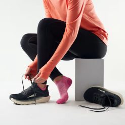 Alternative view of Smartwool Women's Run Low Ankle Socks Running