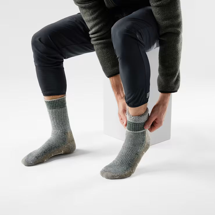 Smartwool Hike Classic Edition Second Cut? Crew Socks Hiking - Image 2
